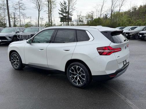 Mineral White Metallic 2026 BMW X3 30 xDrive