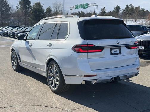2026 BMW X7 xDrive40i
