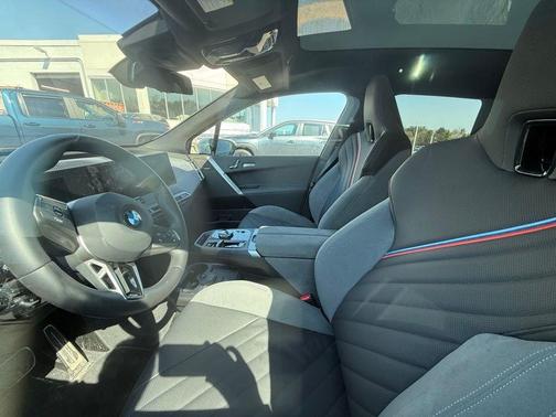 Alpine White 2026 BMW iX xDrive60