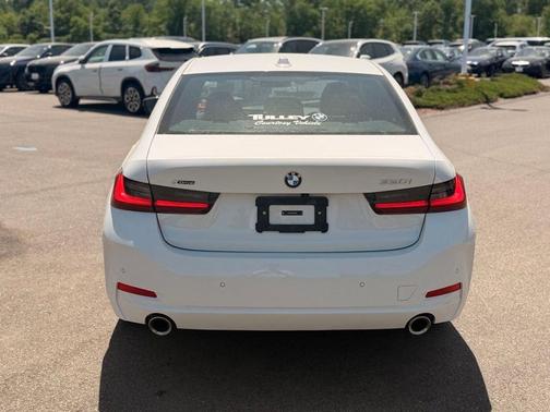 Alpine White 2025 BMW 330 i xDrive