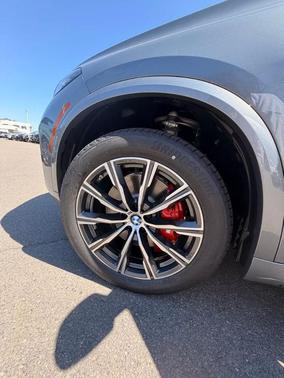 Gray Metallic 2026 BMW X5 xDrive40i