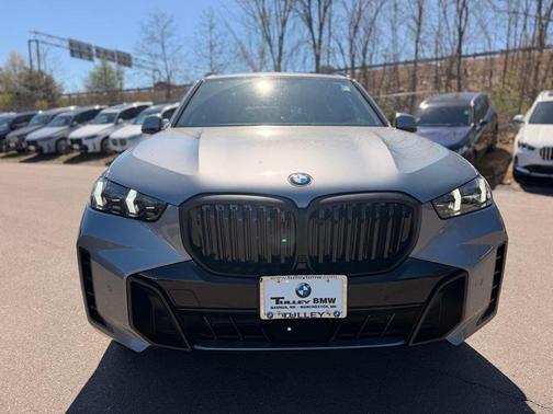 Gray Metallic 2026 BMW X5 xDrive40i
