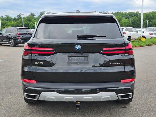 Black Sapphire Metallic 2025 BMW X5 PHEV xDrive50e