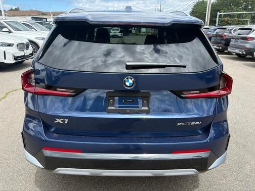 2025 BMW X1 xDrive28i