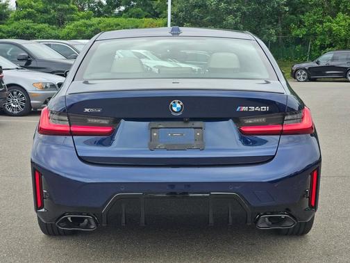 2025 BMW M340 i xDrive