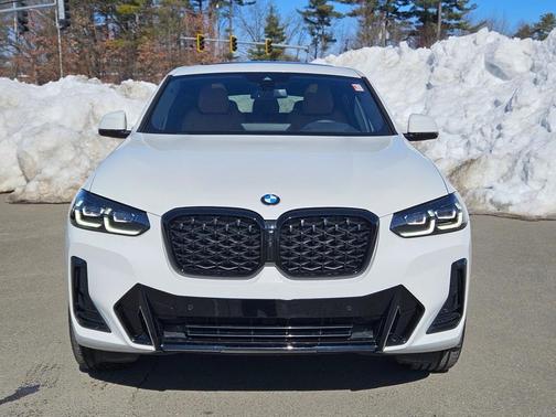 2024 BMW X4 xDrive30i