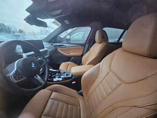 2024 BMW X4 xDrive30i