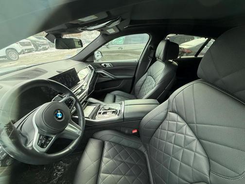 2024 BMW X6 xDrive40i