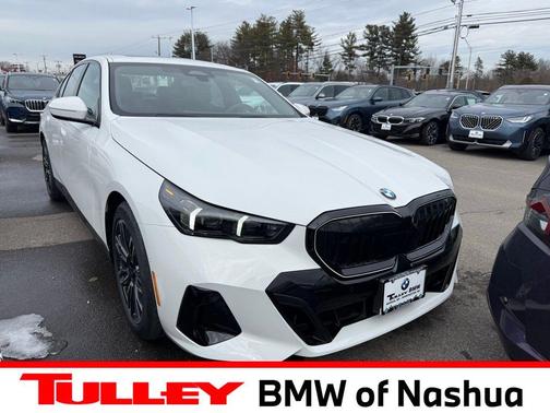 Alpine White 2026 BMW 530 i xDrive