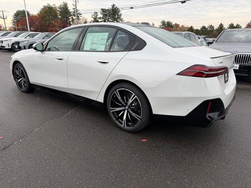 2026 BMW 540 i xDrive