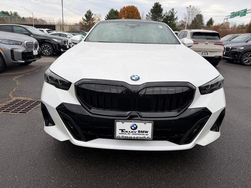 2026 BMW 540 i xDrive