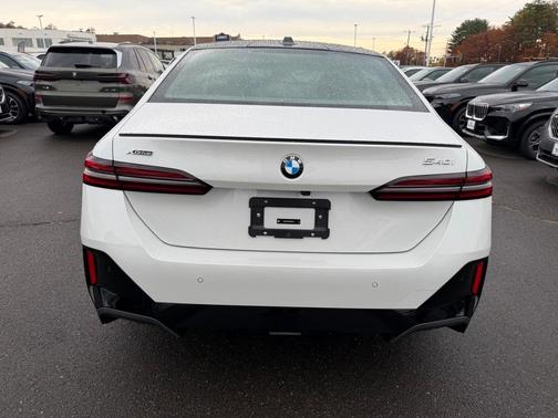 2026 BMW 540 i xDrive
