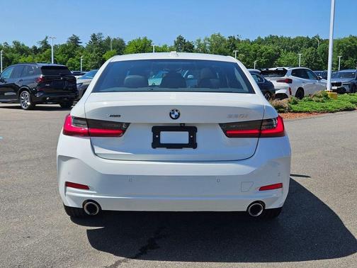 Alpine White 2023 BMW 330 i xDrive