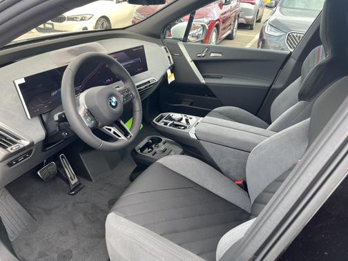 2026 BMW iX xDrive45