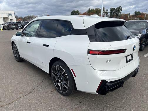 2026 BMW iX xDrive45