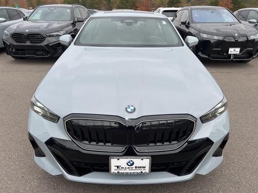 2026 BMW 530 i xDrive