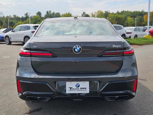 2023 BMW 760 760i xDrive
