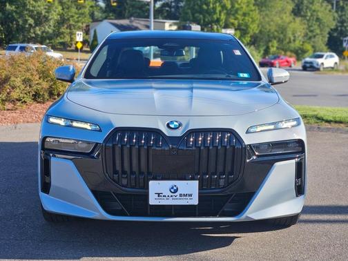 2024 BMW 760 760i xDrive