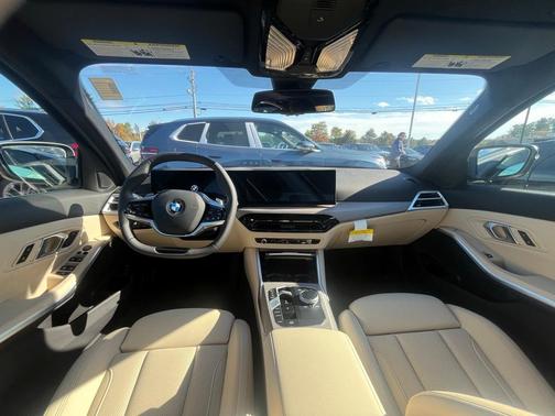 2025 BMW 330 i xDrive