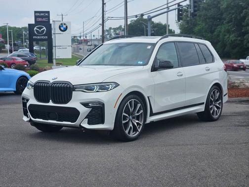 2021 BMW X7 M50i
