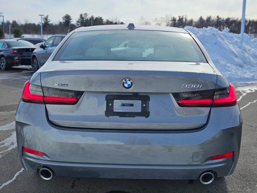 2025 BMW 330 i xDrive