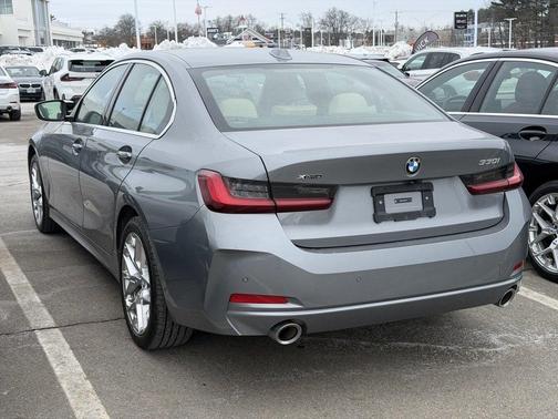 2025 BMW 330 i xDrive