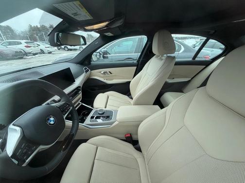 2025 BMW 330 i xDrive
