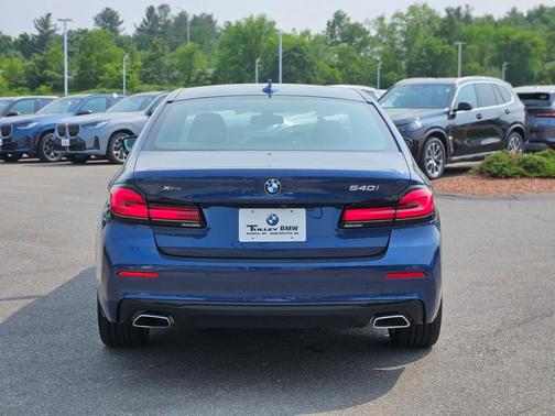 2022 BMW 540 i xDrive
