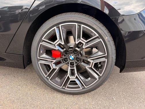 Black Sapphire Metallic 2027 BMW 530 i xDrive