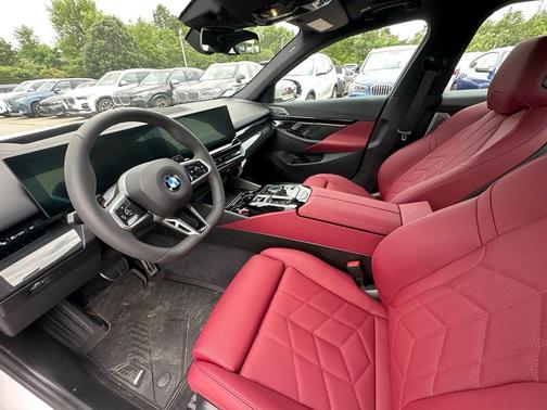 2026 BMW 530 i xDrive