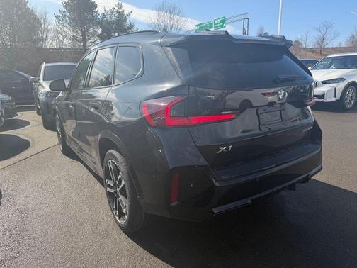 Black Sapphire Metallic 2026 BMW X1 xDrive28i