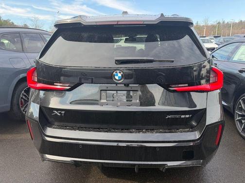 Black Sapphire Metallic 2026 BMW X1 xDrive28i