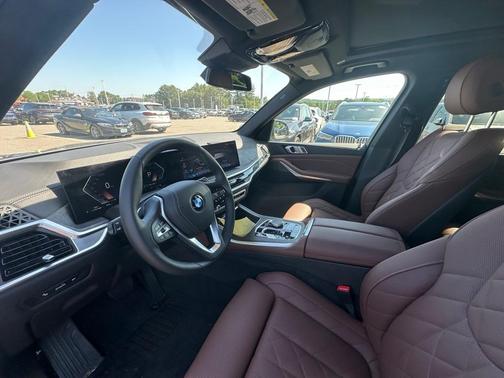 2025 BMW X5 xDrive40i