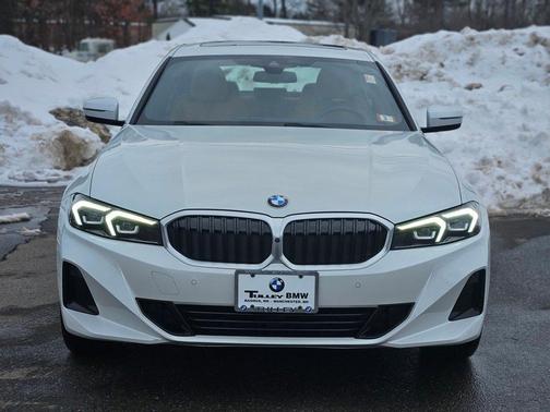 2023 BMW 330 i xDrive
