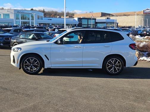 2024 BMW X3 M40i