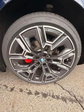 Tanzanite Blue II Metallic 2026 BMW i5 xDrive40