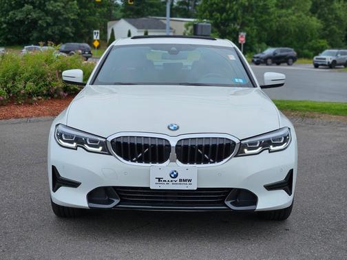 2022 BMW 330 i xDrive