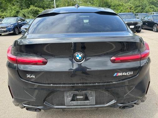 2023 BMW X4 M40i