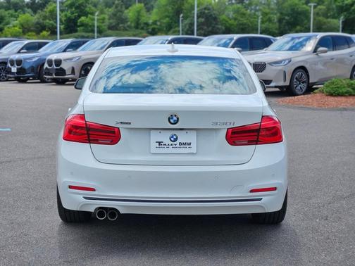 2017 BMW 330 i xDrive