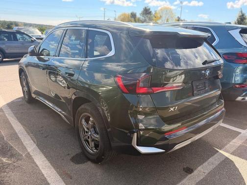 San Remo Green Metallic 2023 BMW X1 xDrive28i