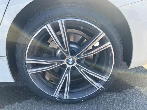 2022 BMW 330 i xDrive