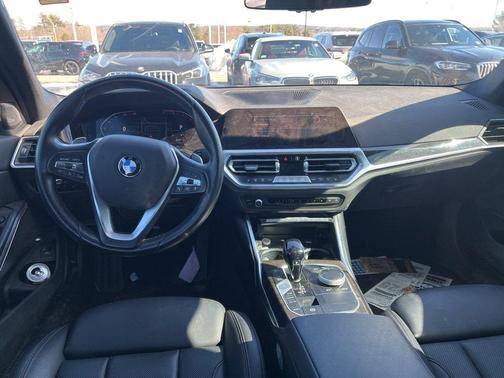 2022 BMW 330 i xDrive