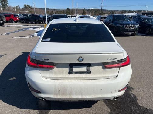 2022 BMW 330 i xDrive