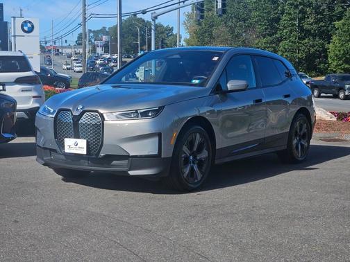 2025 BMW iX xDrive50