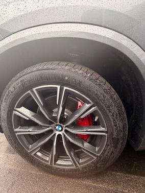 Gray Metallic 2026 BMW X5 xDrive40i
