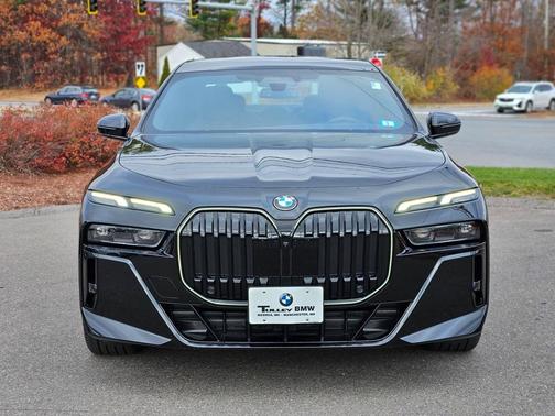 2025 BMW 760 760i xDrive