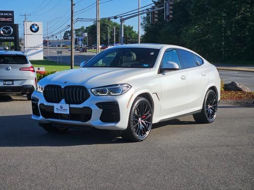 2023 BMW X6 M50i