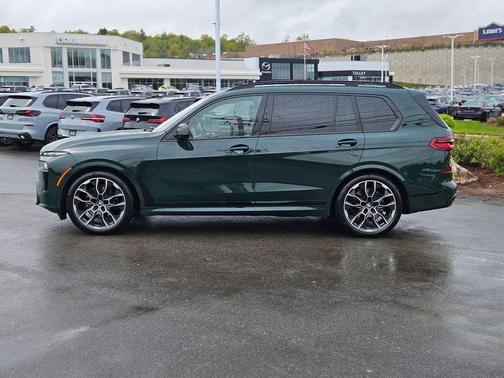 490 2025 BMW X7 M60i