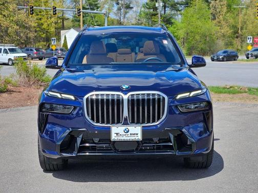 Tanzanite Blue II Metallic 2026 BMW X7 xDrive40i