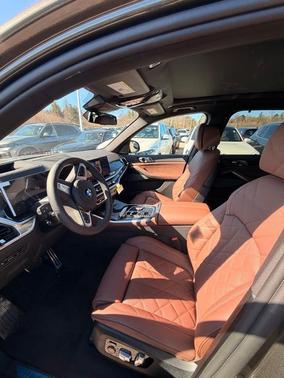 Manhattan Green Metallic 2026 BMW X5 xDrive40i
